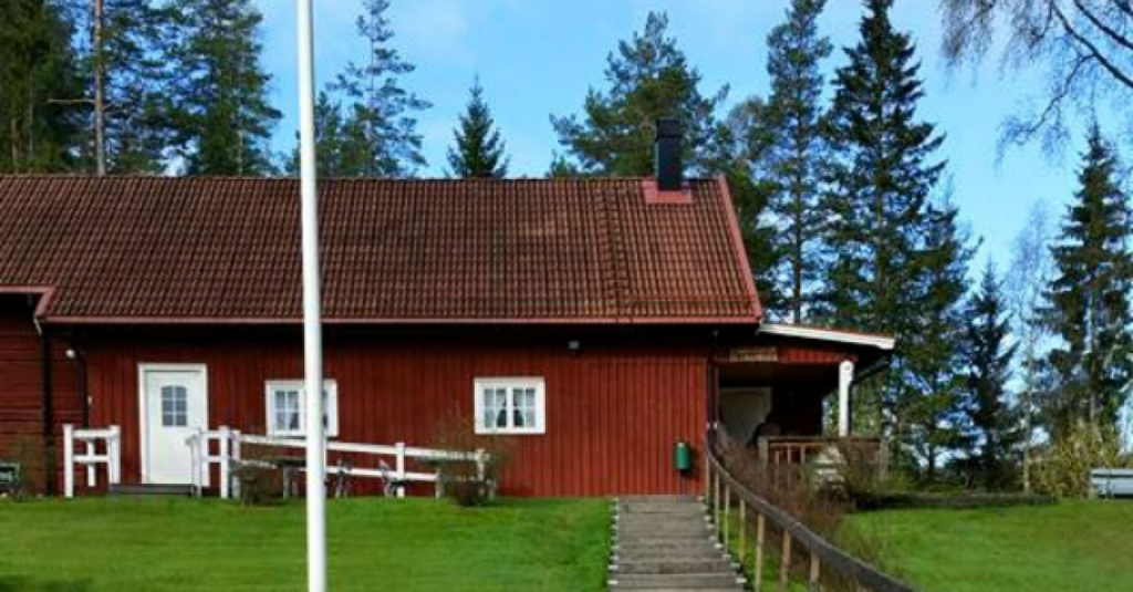 Bezoek aan Hagfors Hembygdsgård, het openluchtmuseum in Värmland, waar je traditionele Zweedse gebouwen en het landelijke leven van vroeger kunt ontdekken.